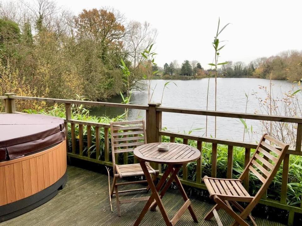 Holly Lodge 14 Hot Tub Йорк Экстерьер фото